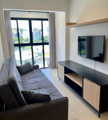 Studio Moderno com garagem passos a Vila Germânica