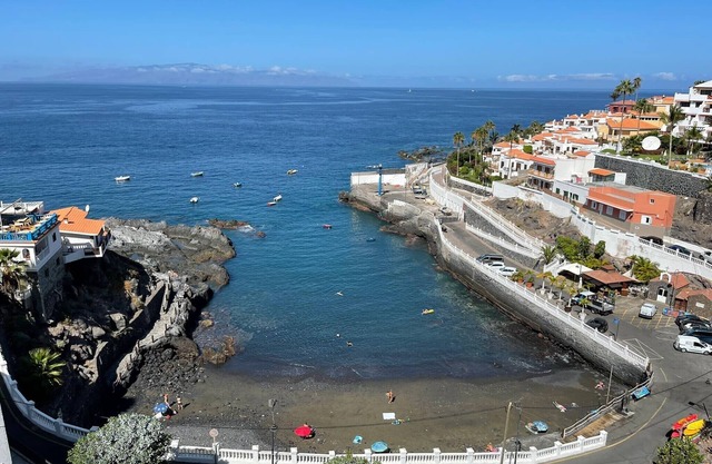 201- Estudio con vistas al mar