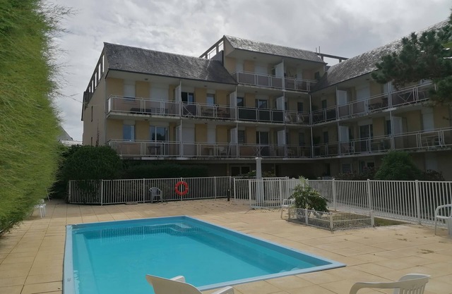 Studio Quiberon, with terrace, sleeps 4