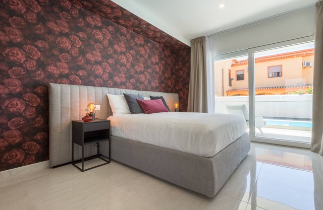 Estudio "Residence Meridian Unità 3" Cerca de la playa con vistas a la montaña, piscina y Wi-Fi