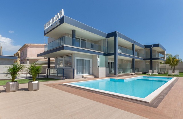 Estudio "Residence Meridian Unità 2" con vistas a la montaña, piscina y Wi-Fi