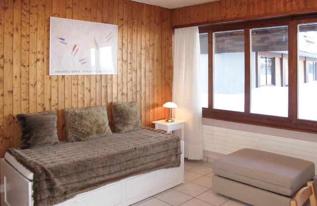 Studio Residenz Greppon 14 by Interhome