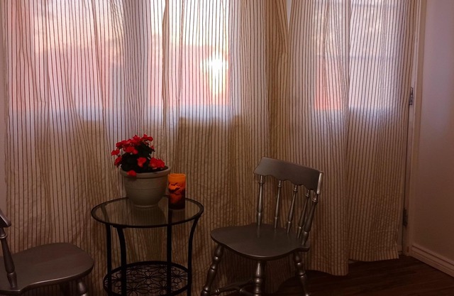 Studio room with privete intrance& f.bathroom Halifax/Peggy's cove are close!