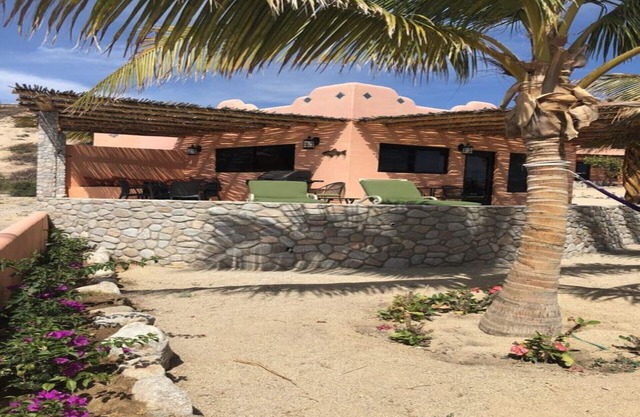 estudio casita separada con cocina completa