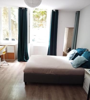 Studio sur cour, Centre-ville