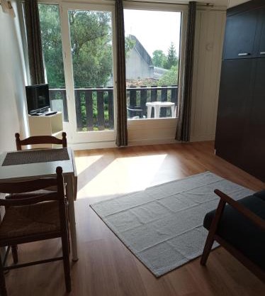 Studio tout confort au bord du lac d'Estey