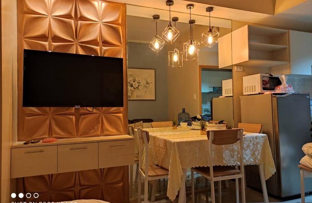 Studio U Across SM Cebu with kitchen! sunvida 2407