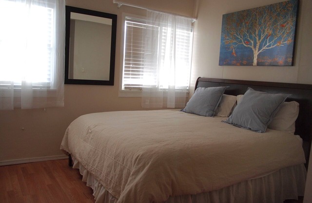 Unidad de Estudio con cama King Size!