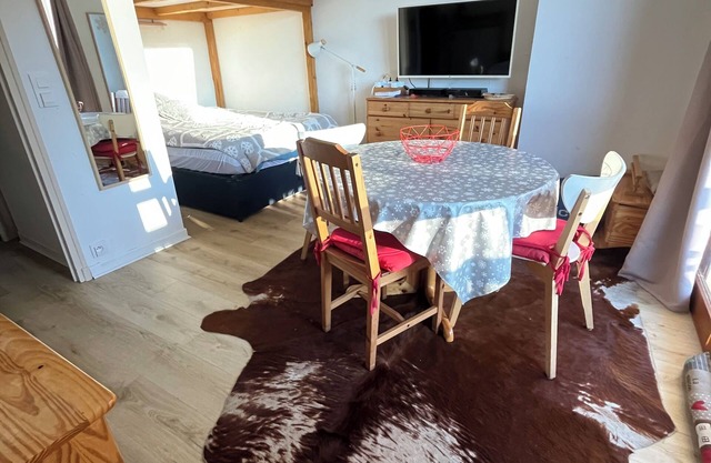 Studio Valberg, Tout a Pied, Balcon, vue Panoramique, Calme , 1 mn du Piou Piou