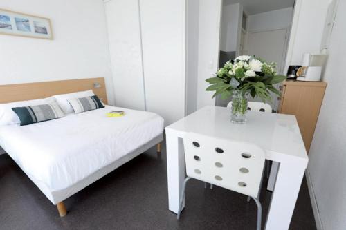 STUDIOS LE FOURNADET complexe thermal les Ecureuils
