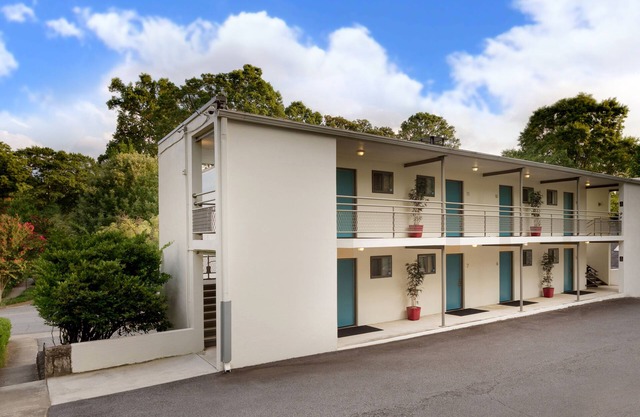 Studios On 25th by BCA Furnished Apts