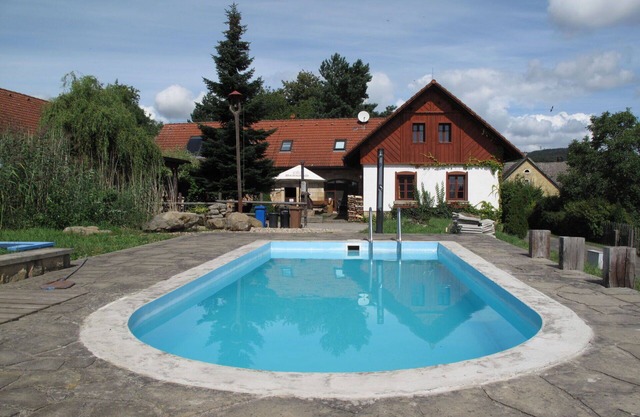 Casa de vacaciones privada con WIFI, piscina privada, TV, patio, mascotas permitida, aparcamiento