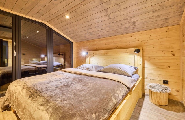 Estupenda casa de vacaciones privada para 4 personas con WIFI, piscina, TV, patio y aparcamiento