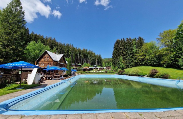 Preciosa casa de vacaciones privada con piscina, WIFI, TV, terraza, mascotas permitida, aparcamiento