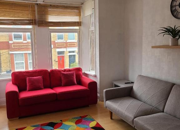 Stunning 1 bed flat in Newport-F3