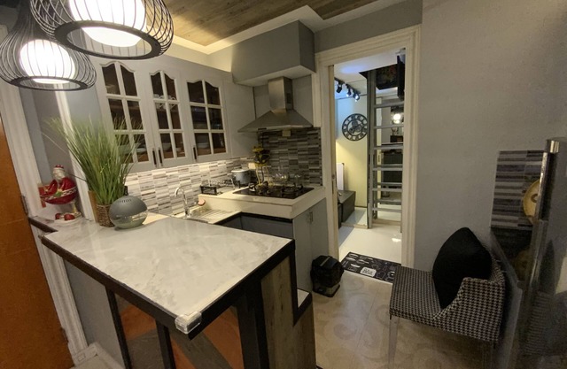 Stunning 1BR Eastwood Condo Suite
