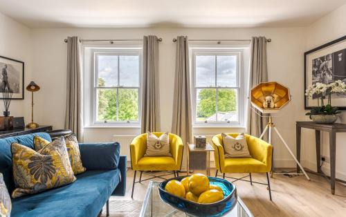 Stunning 1BR Riverside View Apartment