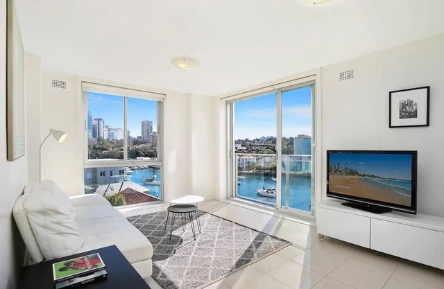 Stunning 2BR Waterfront Panorama With Pool