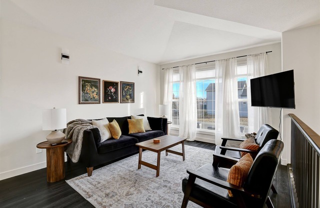 Stunning 3 bed/2 bath in GP!