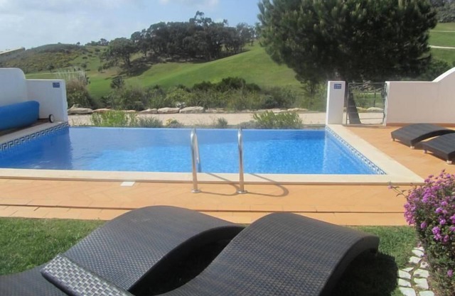 Impresionante villa de 3 dormitorios con piscina- Golf & Beach