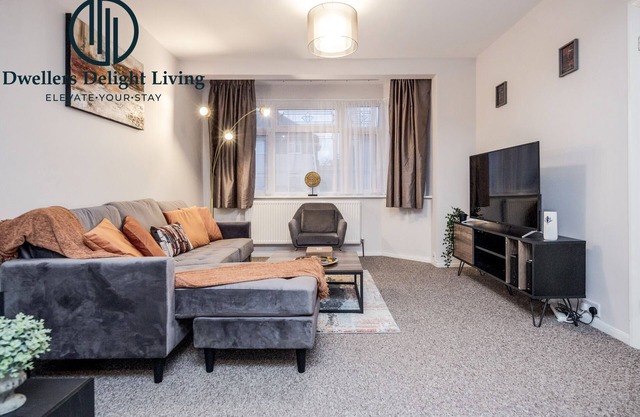 Stunning ☆ 3 Bedroom ☆ 2 Bath house Hainault /Greater London☆