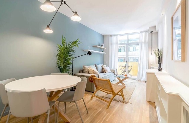 Unique Rentals - Precioso apartamento de 3 hab. cerca del centro y la playa