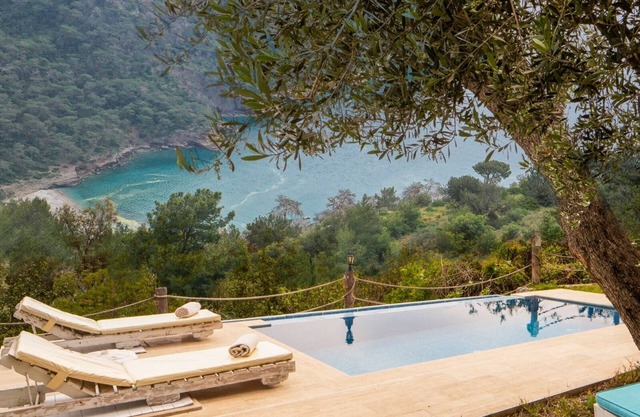 Impresionante villa de 3 dormitorios con fantásticas vistas al mar y montaña