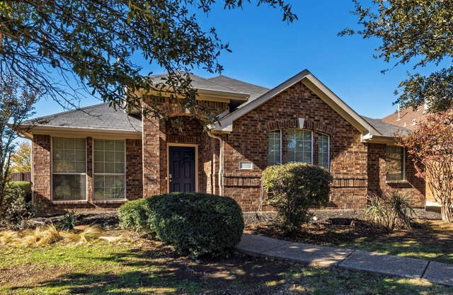 Stunning 4-bedroom house with Pool and Gameroom Frisco