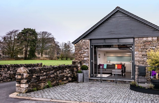 Impresionante 5 * alquiler de alojamiento en el bello pueblo de Cartmel.