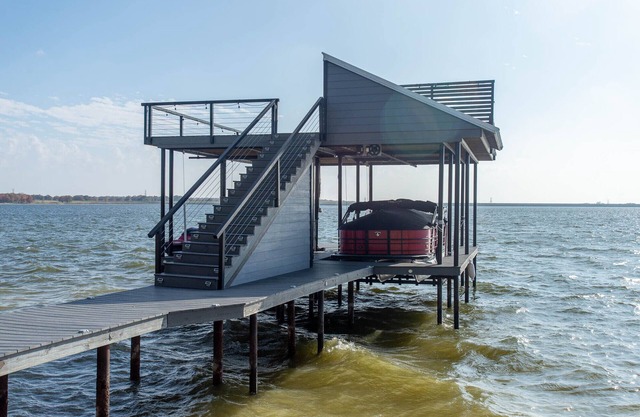 Stunning A-Frame on Main Water of Cedar Creek Lake