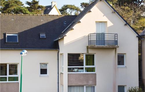 Stunning Apartment In Trevou Treguignec