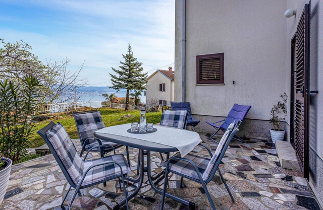 Impresionante apartamento en Lovran con.