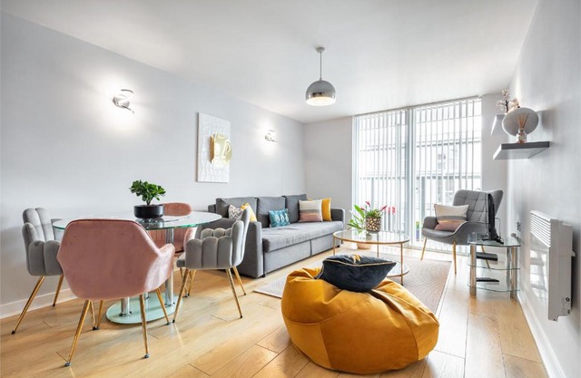 Stunning Apartment with Underground parking!