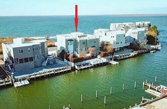 Bayfront Home con vistas de millones de dólares
