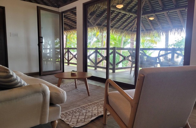 Stunning Beachfront Home near Cambutal Beach Break