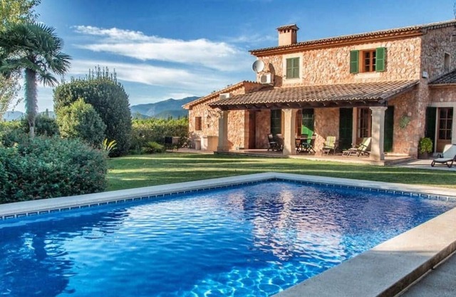 Impresionante Casa de campo "Son Montserrat Nou" con piscina y Wi-Fi