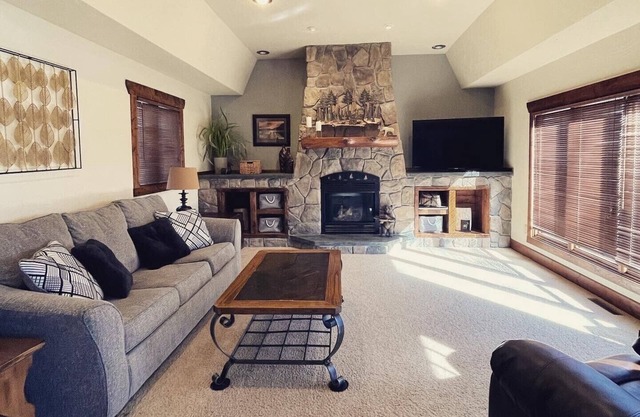 Stunning Cabin on Crooked Lake, MN