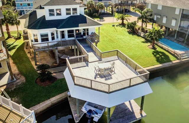 Fantastic Bay House, ideal para grandes reuniones, pesca en canales y muchos juguetes