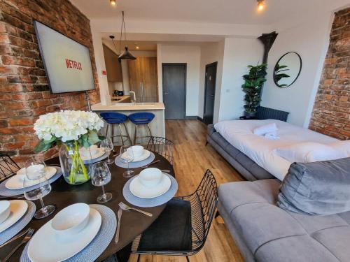 Stunning Central Apartment by City SuperHost