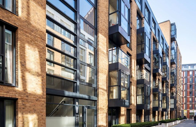 Stunning City Center 2 Bedroom Apartment I Parking