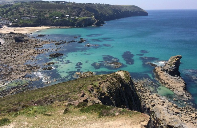 Stunning Cliff Edge Apartment in Newquay
