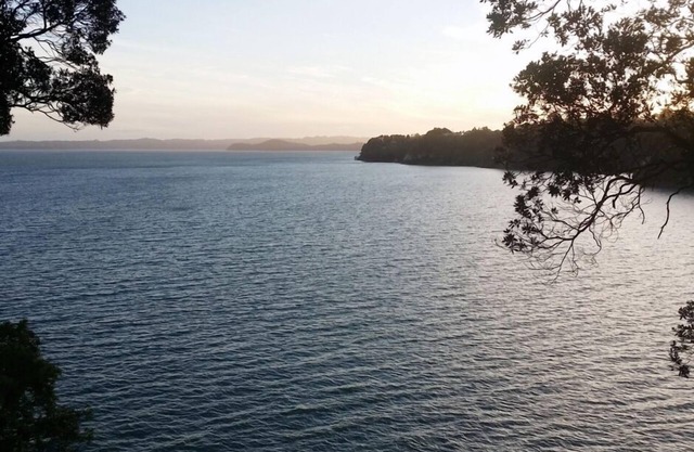 Impresionante acantilado casa con vistas al mar Auckland Clifftop
