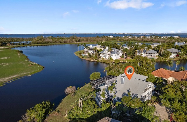 Stunning Cul-de-sac Home on Golf Course with Pool