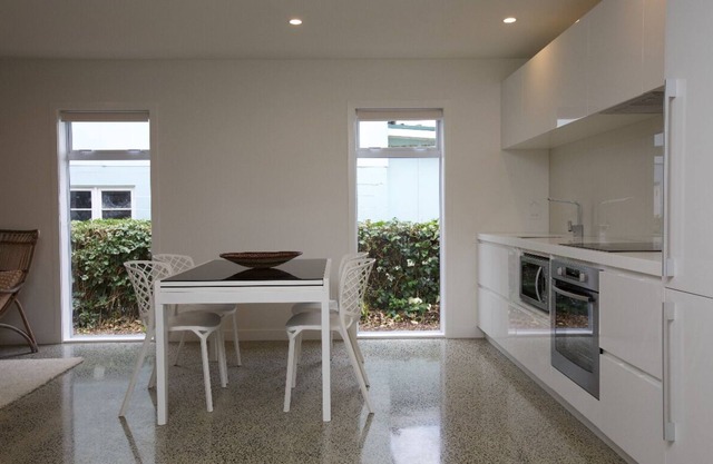 Stunning Downstairs Modern Apartment Sitting by the Inlet with Great Sea Views.
