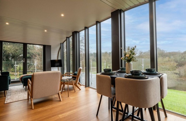 Stunning Eco-Retreat Pods in Old Chalford