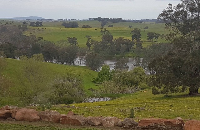 Stunning farm accommodation with incredible views 90 minutes from Melbourne