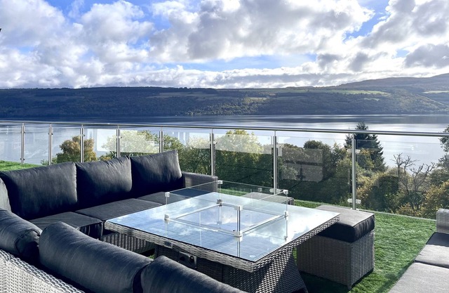 Stunning Fern View House, with panoramic views over the iconic Loch Ness