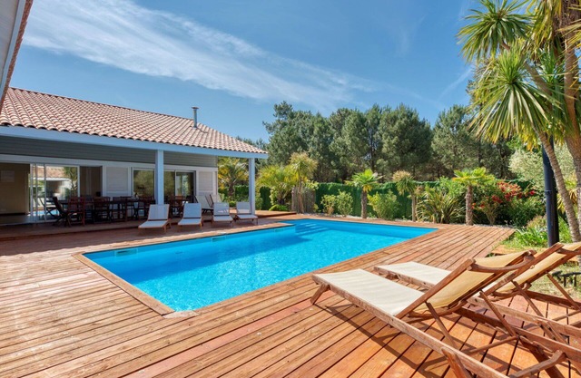 Preciosa casa de vacaciones privada con piscina privada, WIFI, TV, terraza y aparcamiento