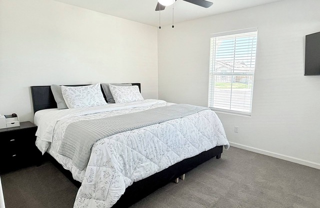 Stunning guest suite in Southwest Bakersfield