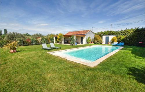 Stunning Home In Pernes-Les-Fontaines